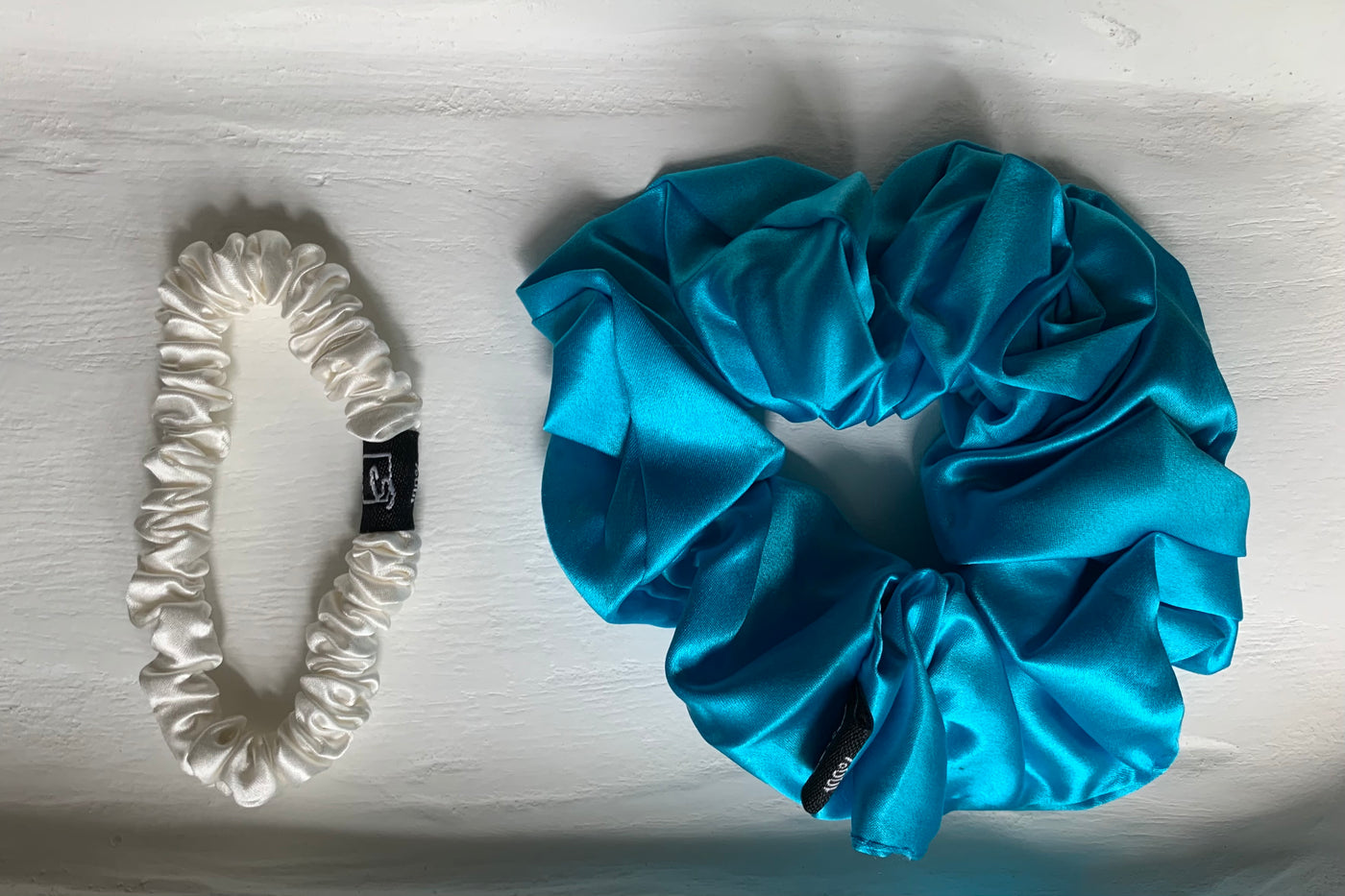 Hot Summer Duo// 1 extra thick and 1 skinny white