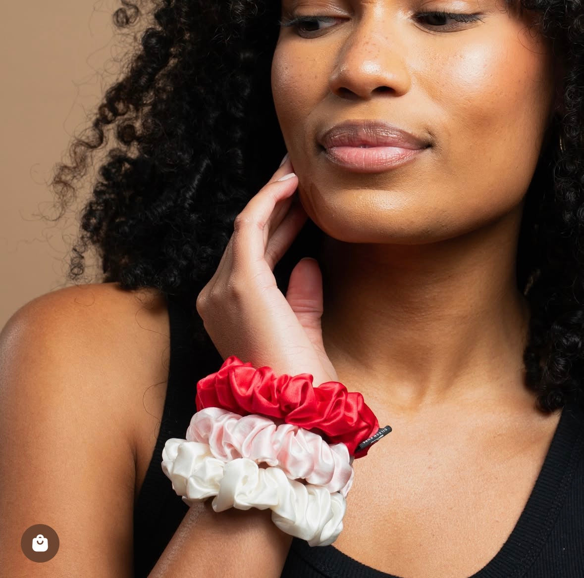 MID SIZE SCRUNCHIES (3)