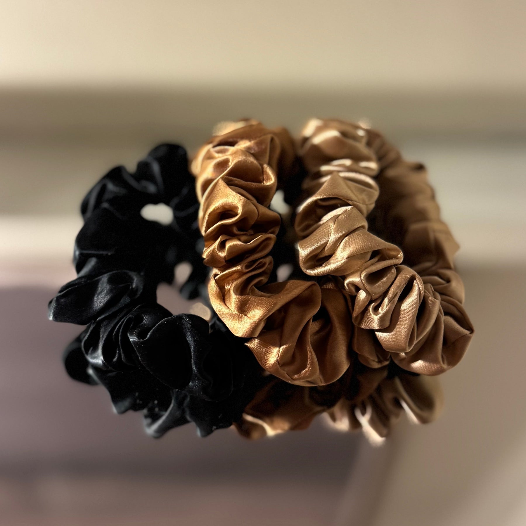 MID SIZE SCRUNCHIES (3)